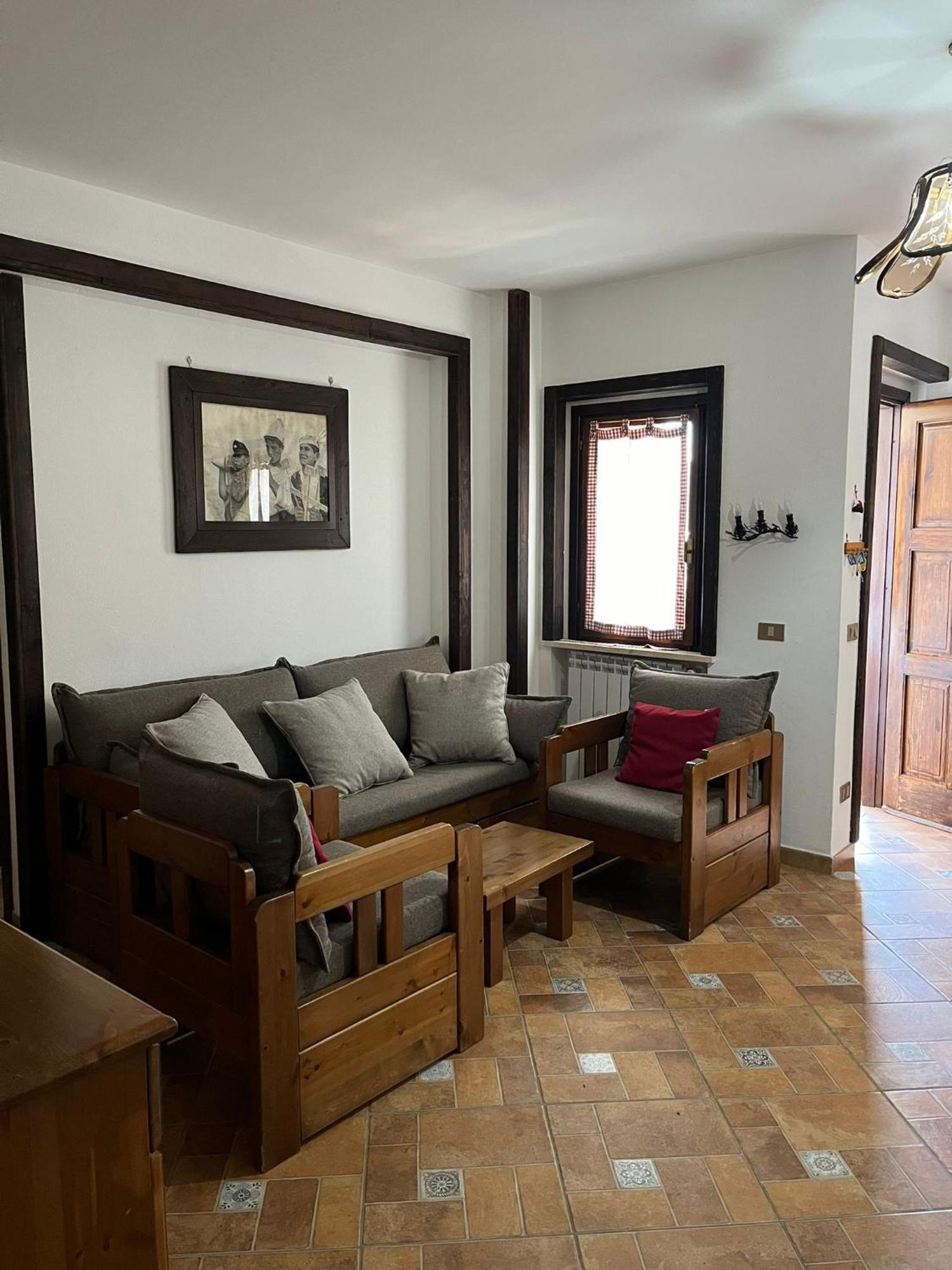 Apartamento Il Rifugio Di Carmine Castel Di Sangro Exterior foto